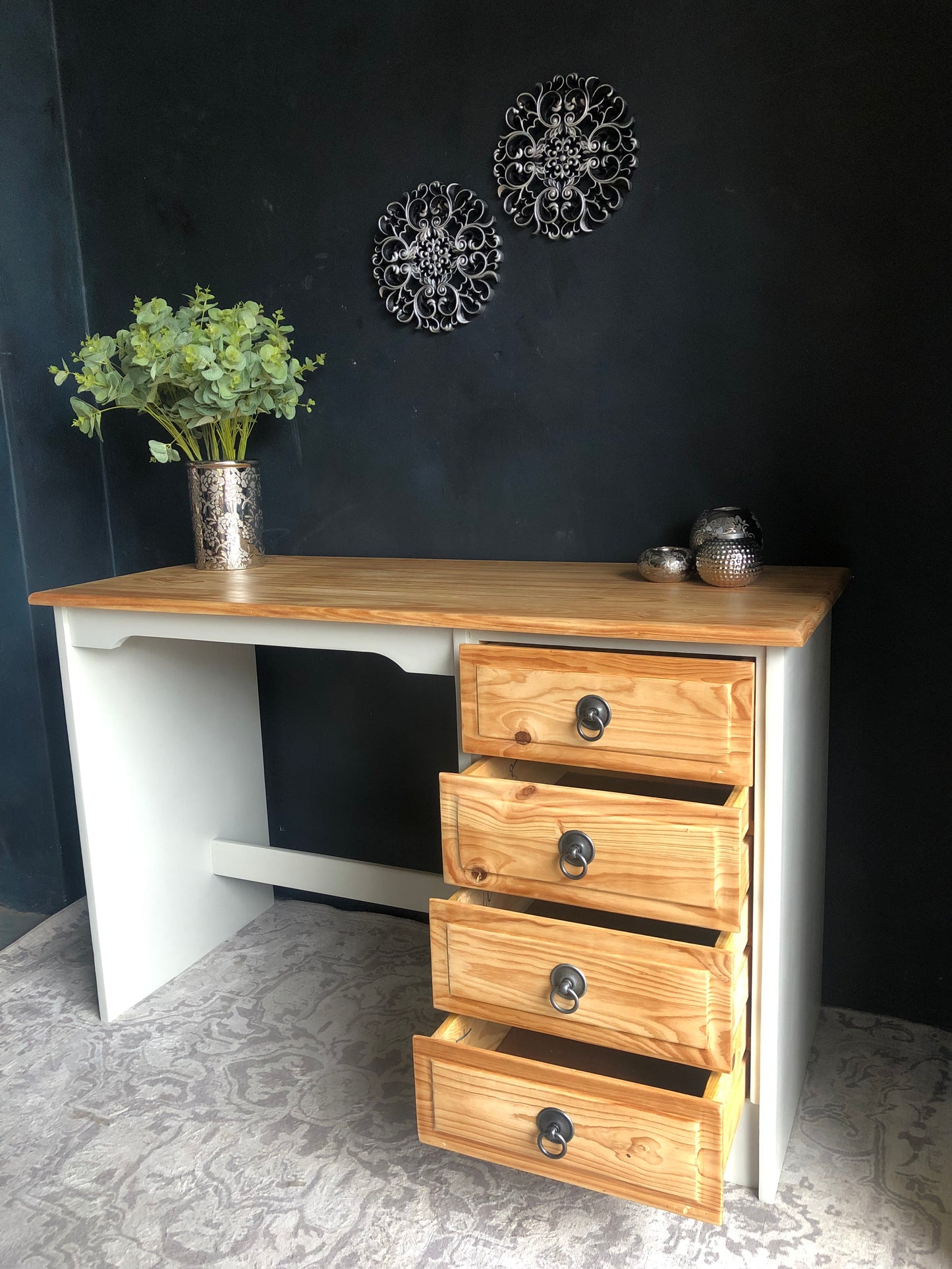 Pine & White Desk with 4 Drawers