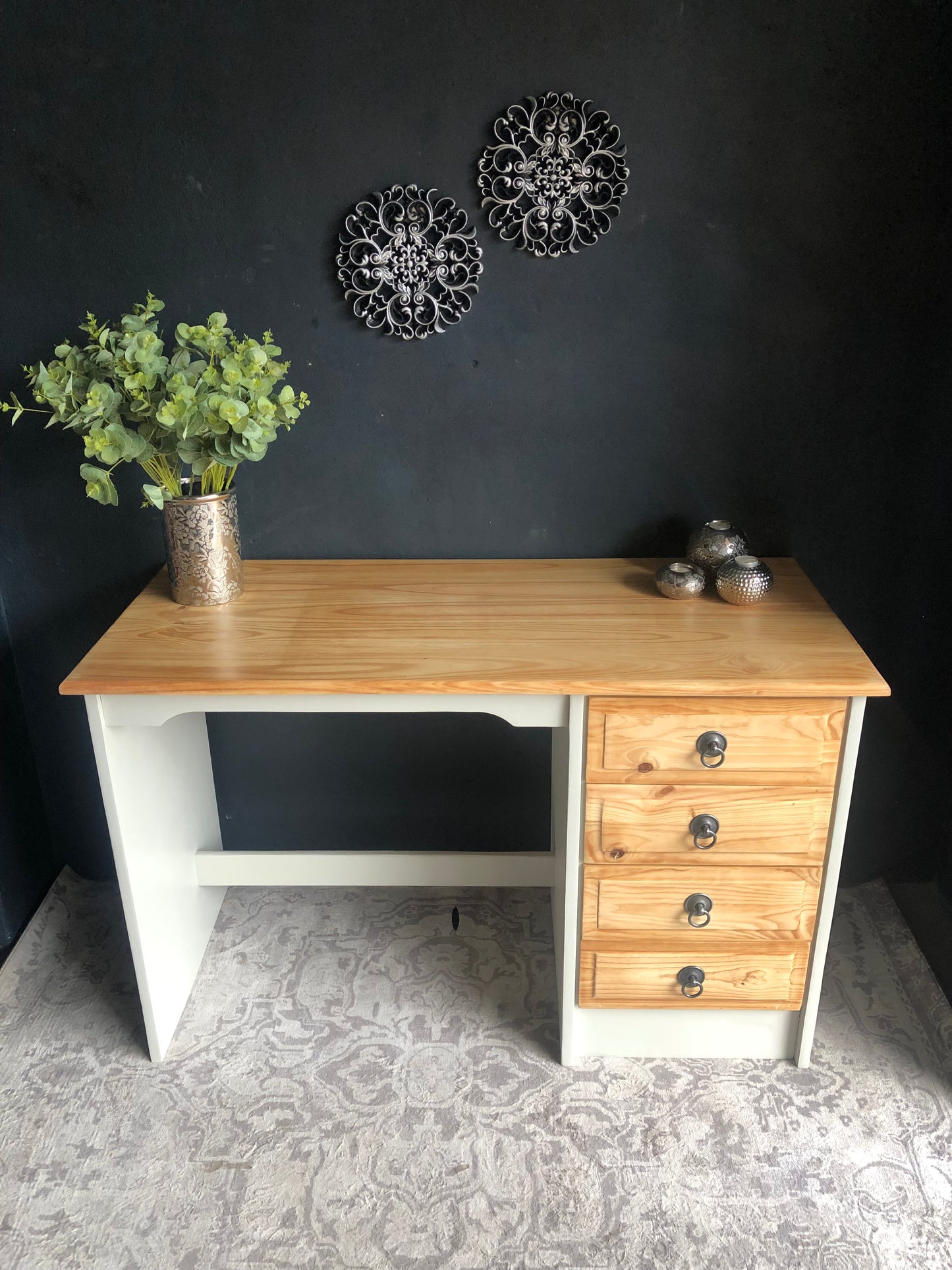 Pine & White Desk with 4 Drawers