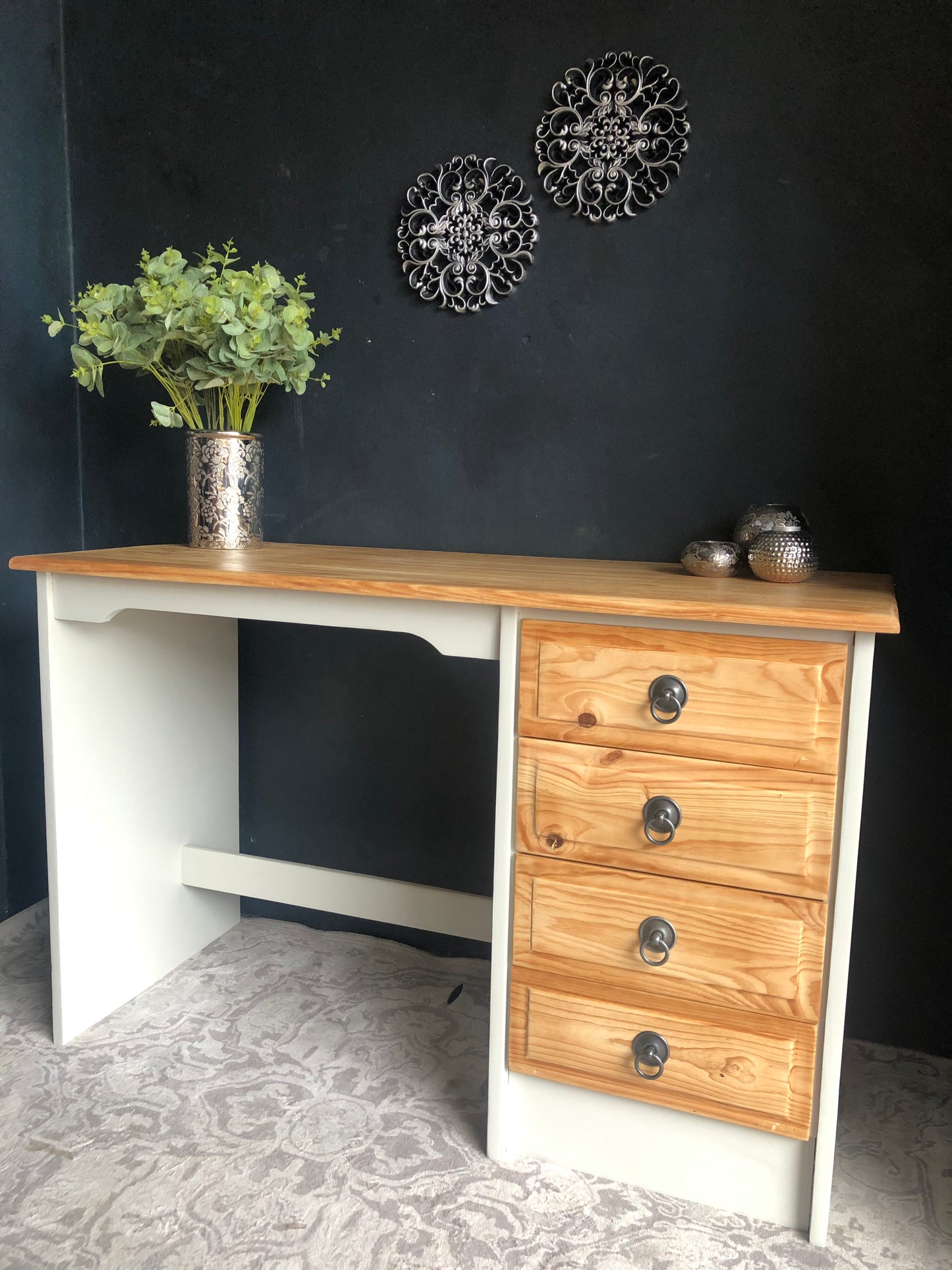 Pine & White Desk with 4 Drawers