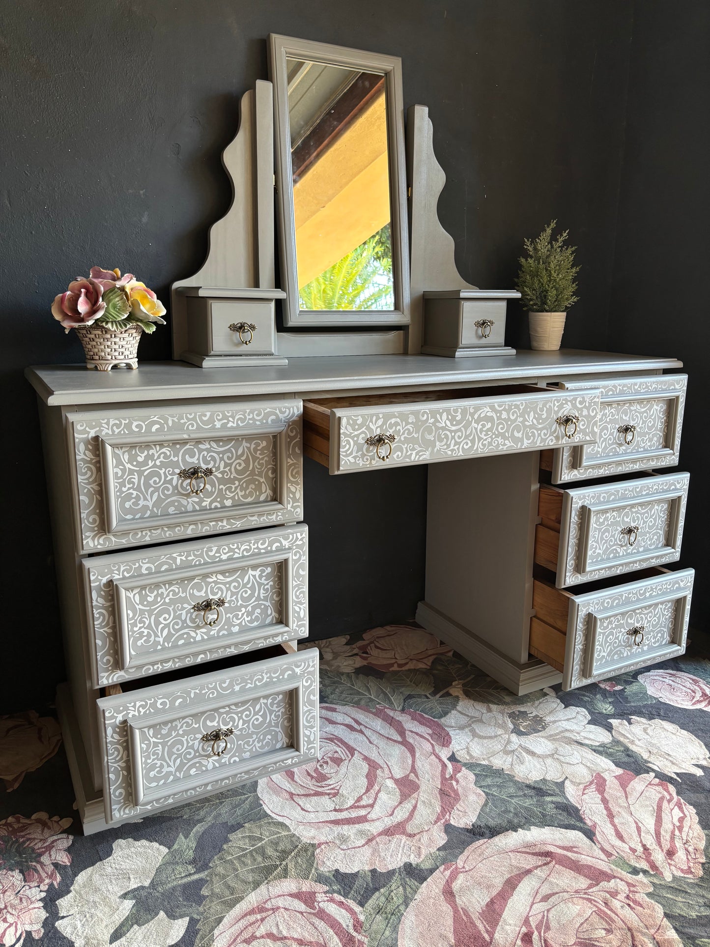 Ornate Warm Grey Vanity Desk with Mirror