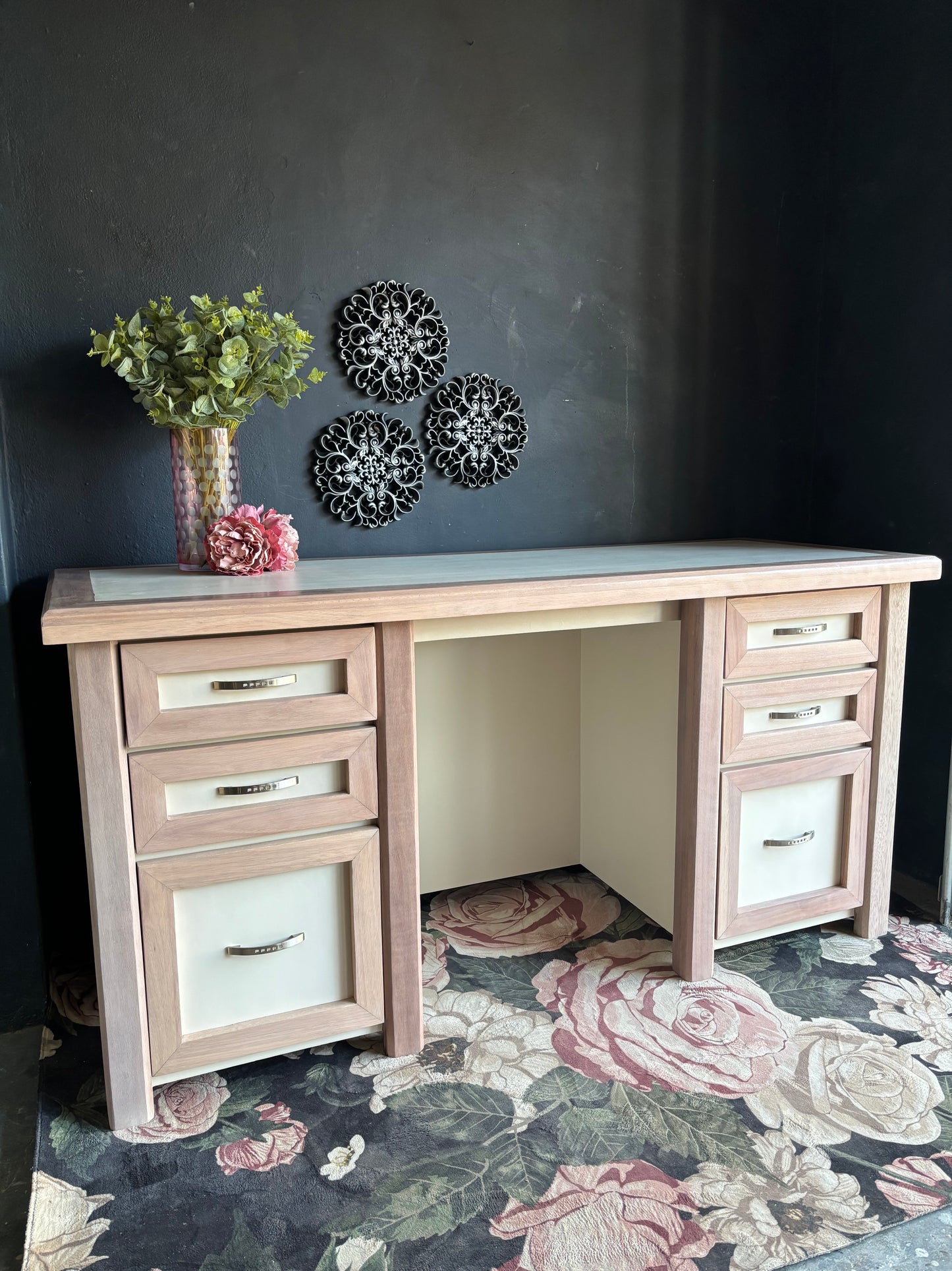Elegant Dual-Pedestal Desk – Soft Beige & Washed Saligna Finish