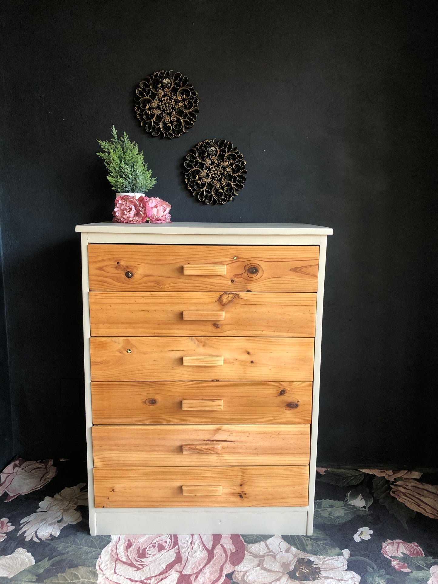 Beige & Natural Wood Chest of Drawers – 6-Drawer Storage Unit