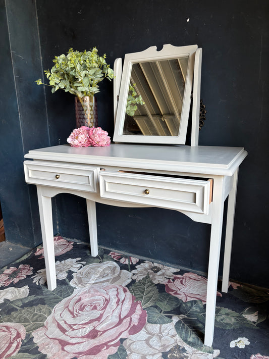 Soft White Classic Dressing Table with Tilting Mirror
