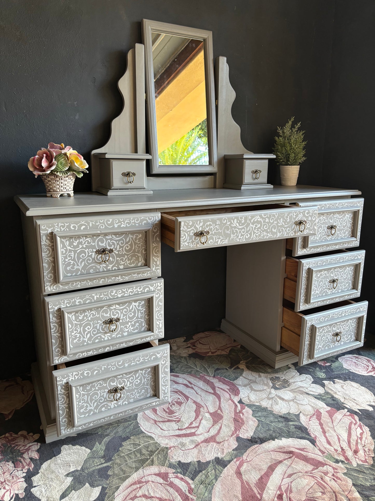Ornate Warm Grey Vanity Desk with Mirror