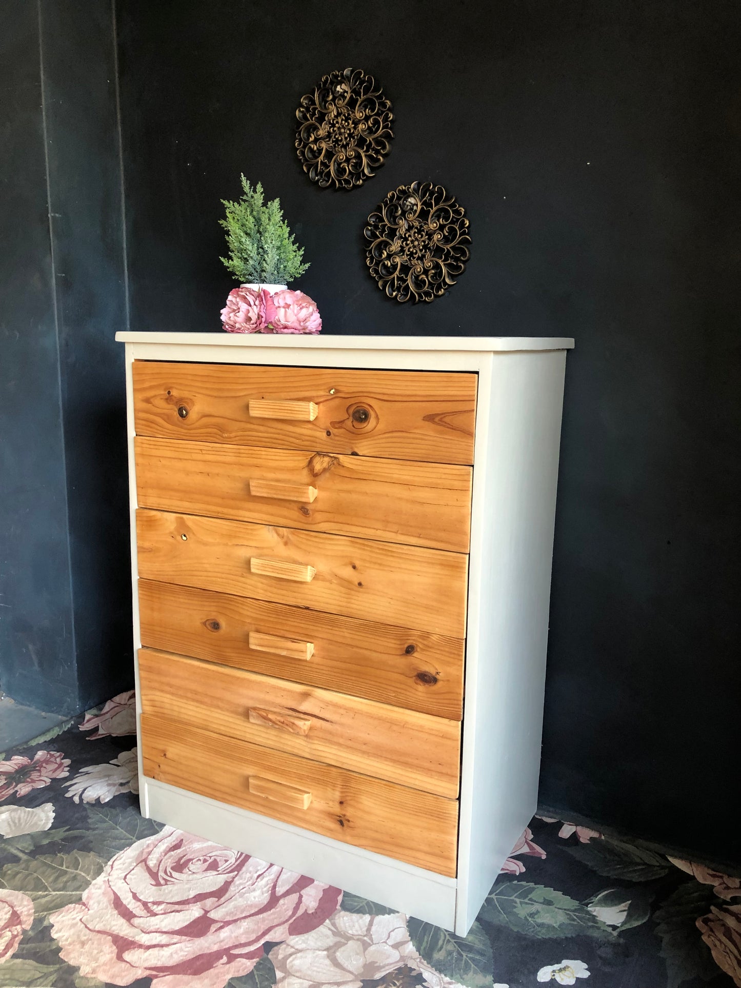 Beige & Natural Wood Chest of Drawers – 6-Drawer Storage Unit