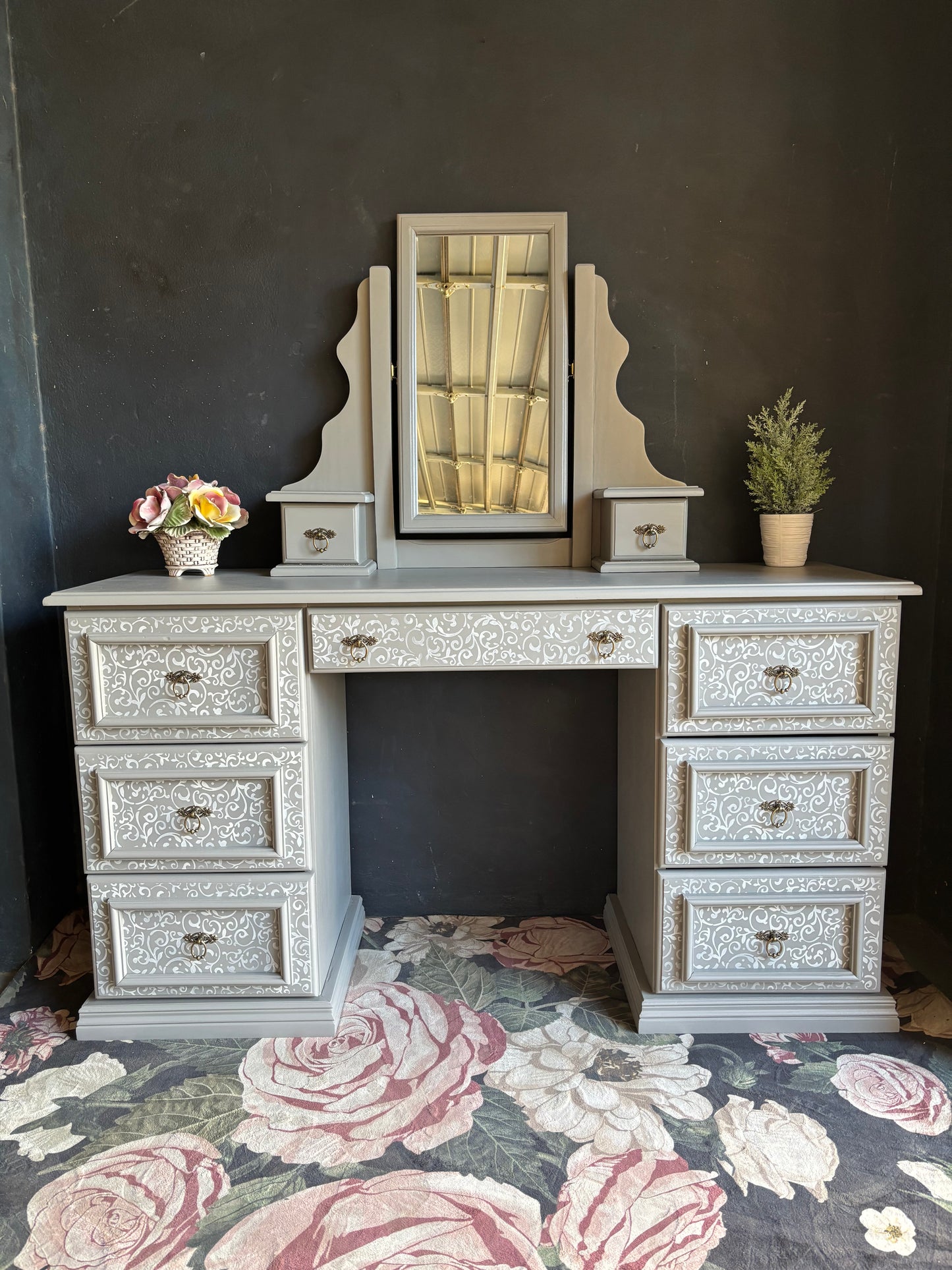 Ornate Warm Grey Vanity Desk with Mirror