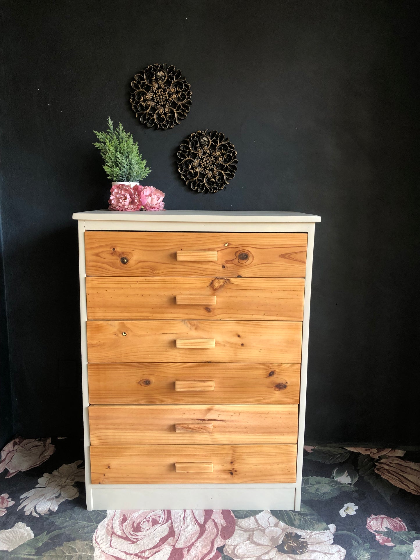 Beige & Natural Wood Chest of Drawers – 6-Drawer Storage Unit