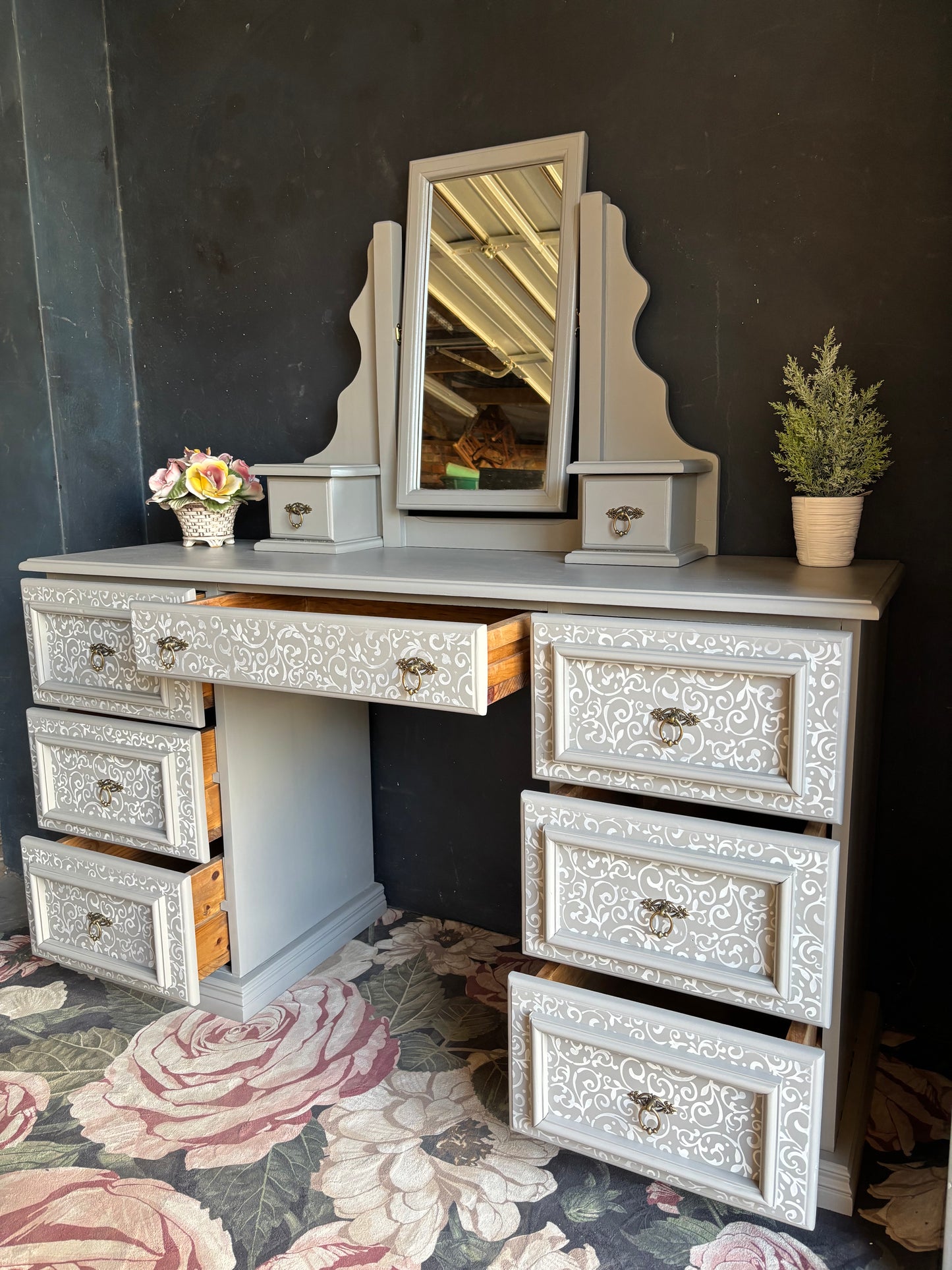 Ornate Warm Grey Vanity Desk with Mirror