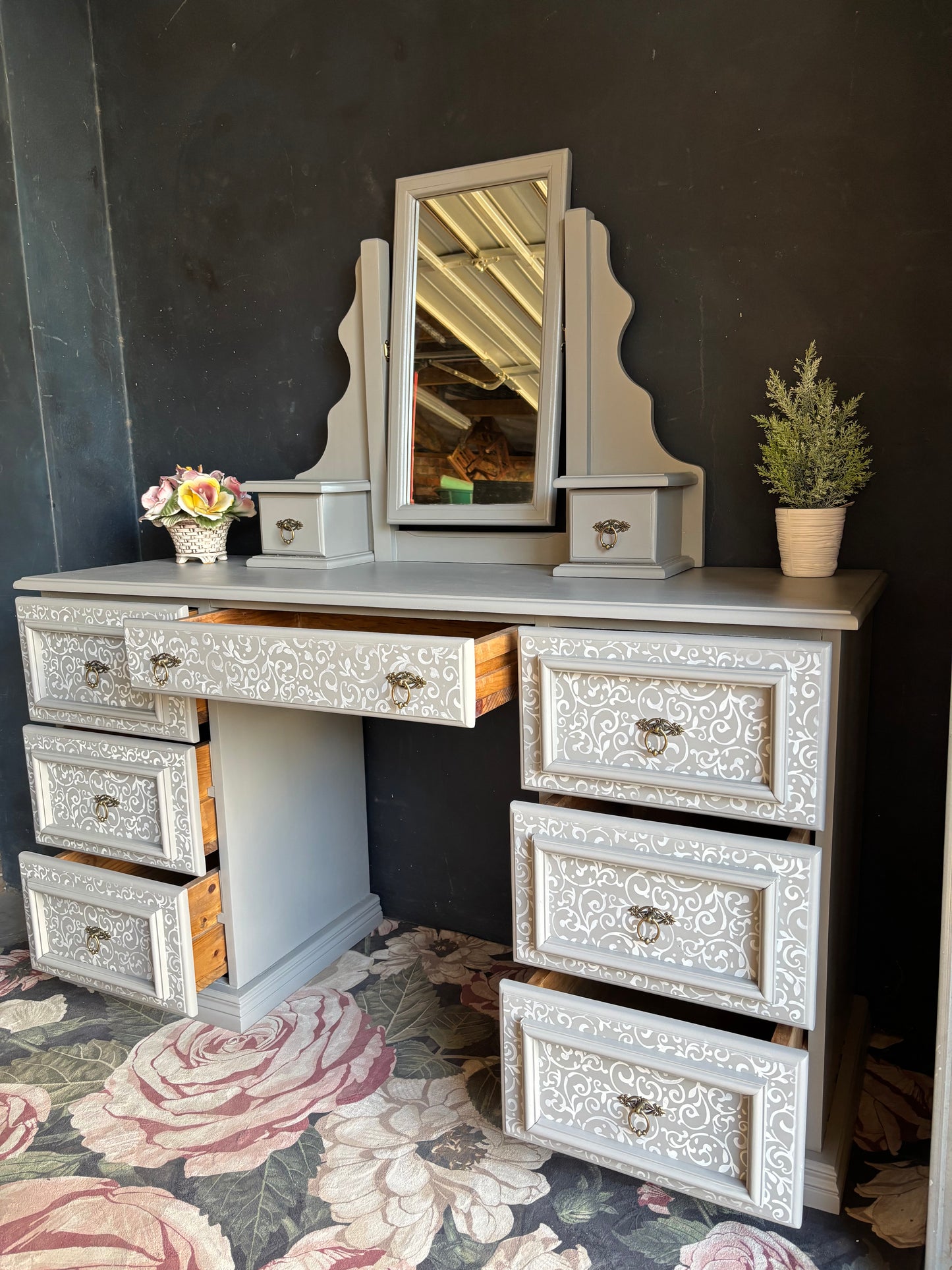 Ornate Warm Grey Vanity Desk with Mirror