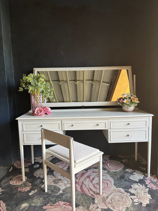 Soft White Dressing Table with Mirror and Chair