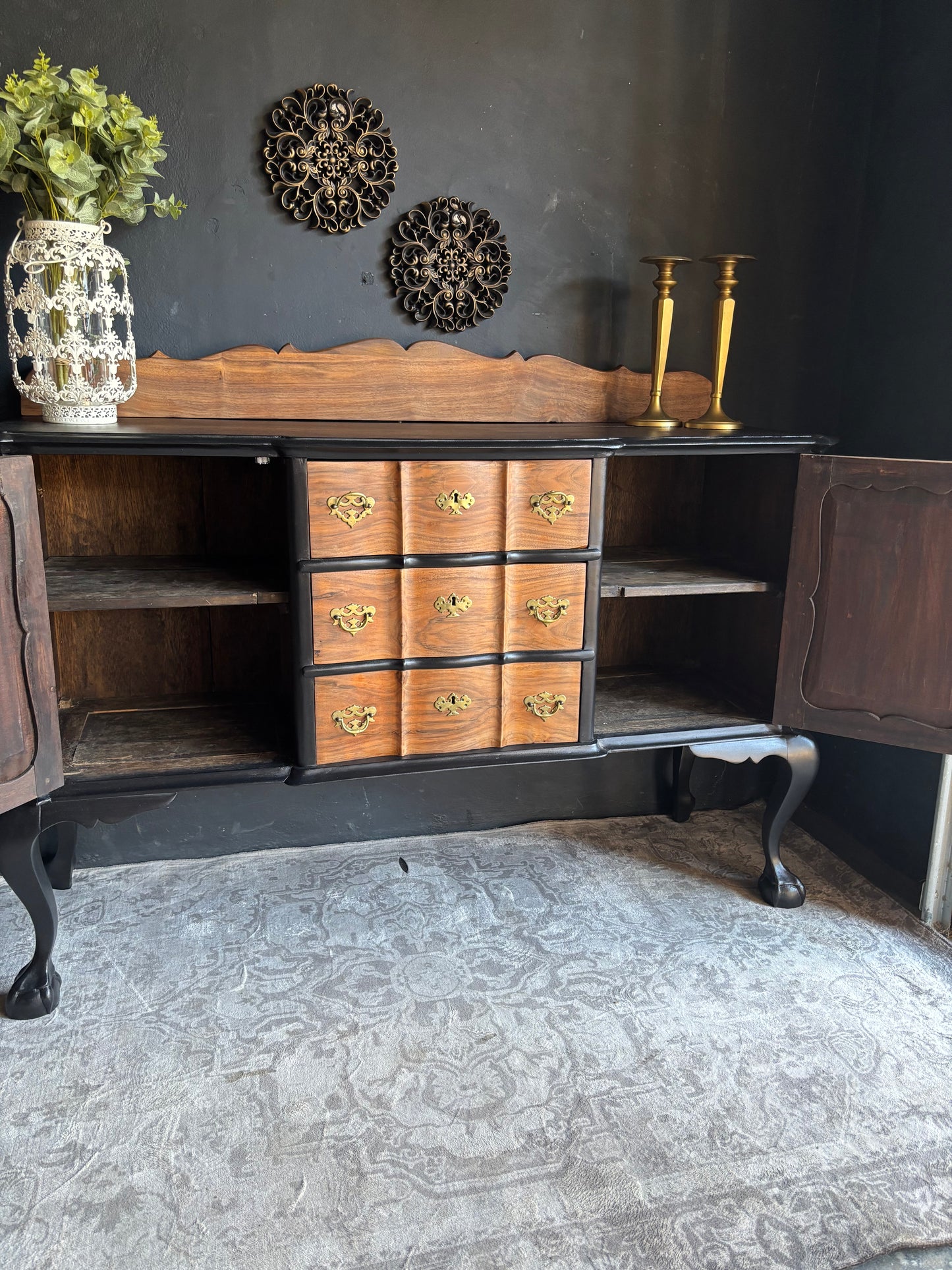 Black Vintage Sideboard with Curved Legs