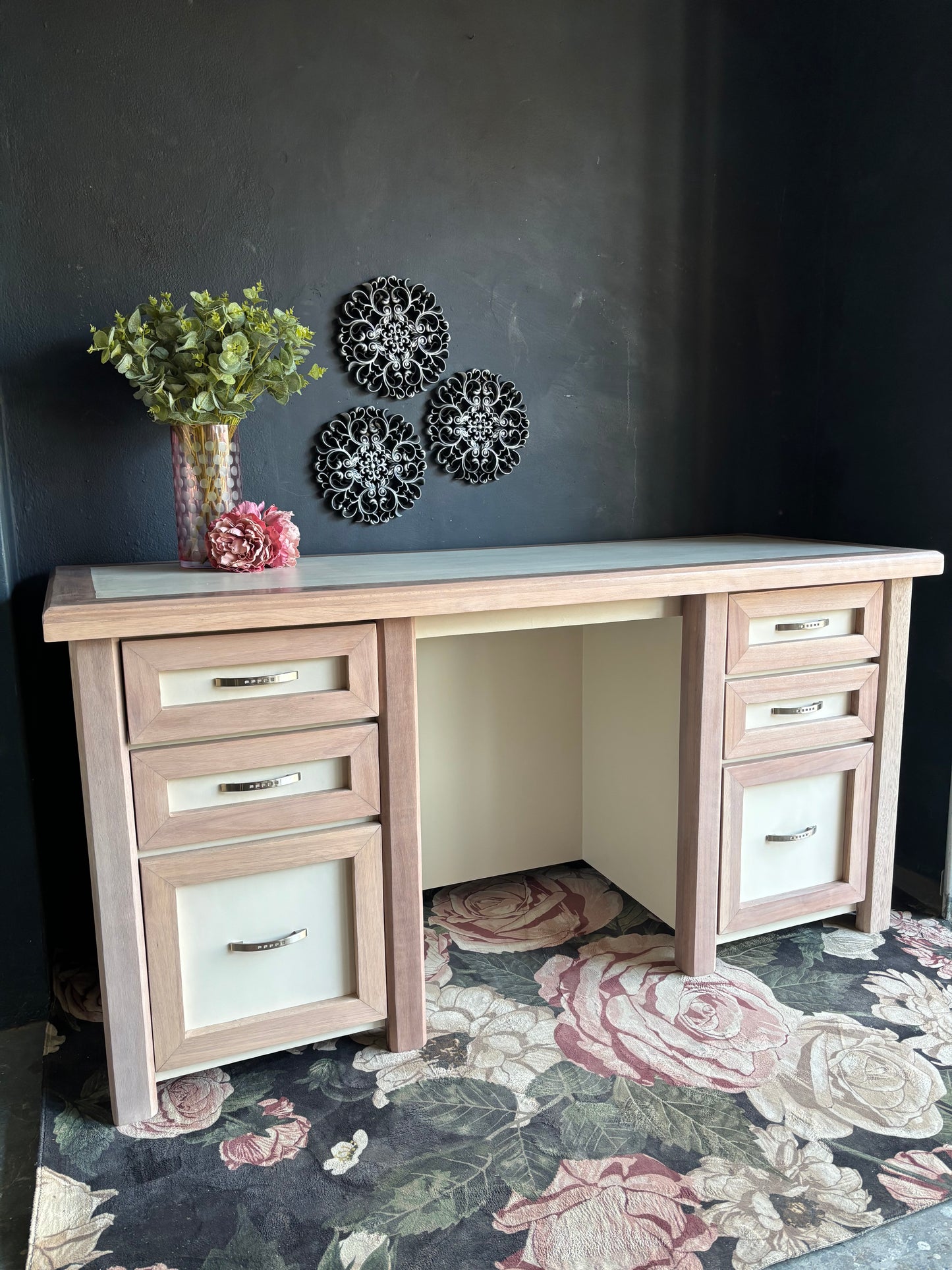 Elegant Dual-Pedestal Desk – Soft Beige & Washed Saligna Finish
