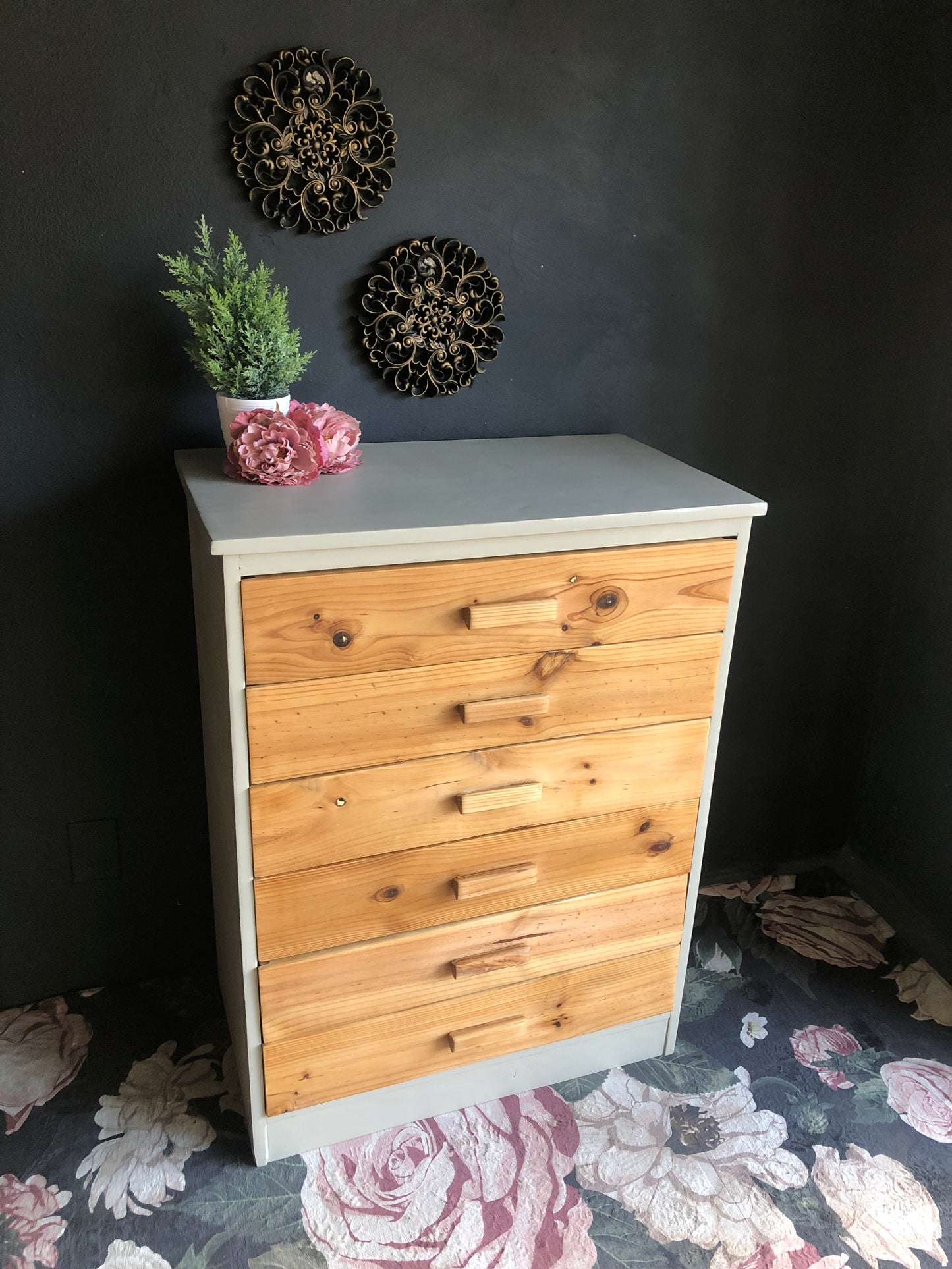 Beige & Natural Wood Chest of Drawers – 6-Drawer Storage Unit